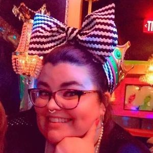 Meet your Posher, Catherine